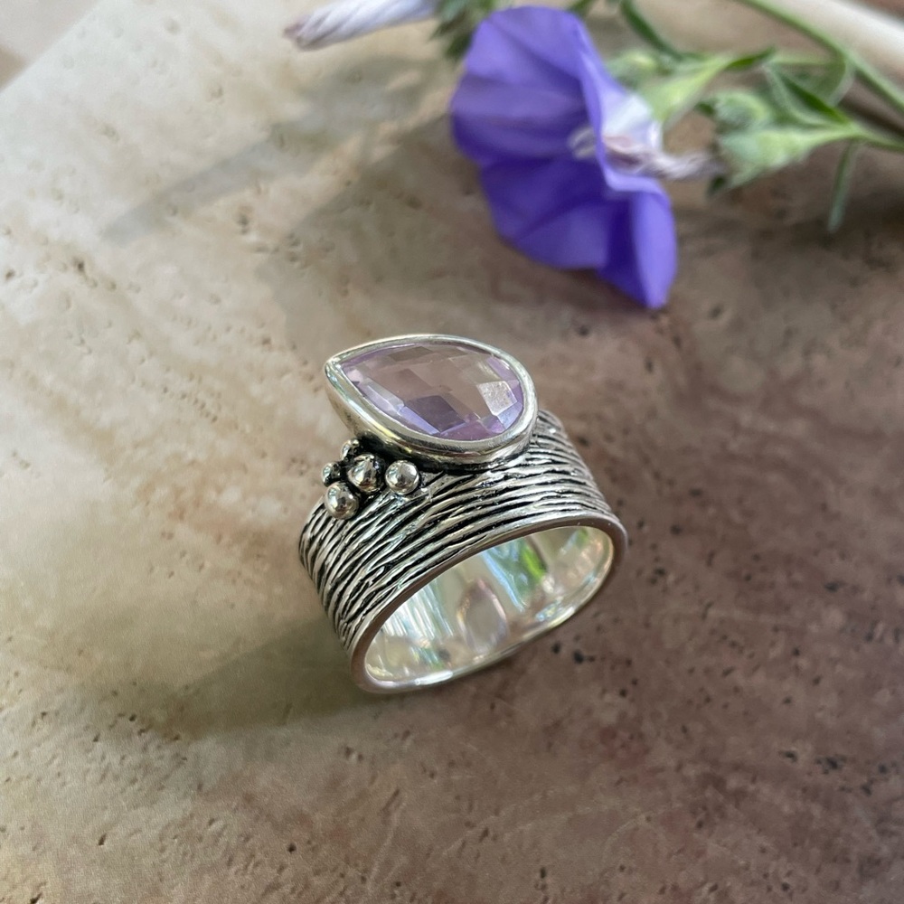 925 Sterling Silver Amethyst ring, stunning ring in pure silver size US 7,8,9